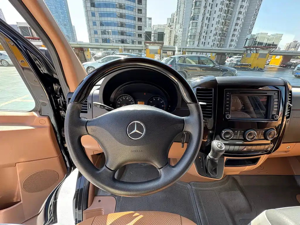 Mercedes-Benz Sprinter 2017 — фото 23