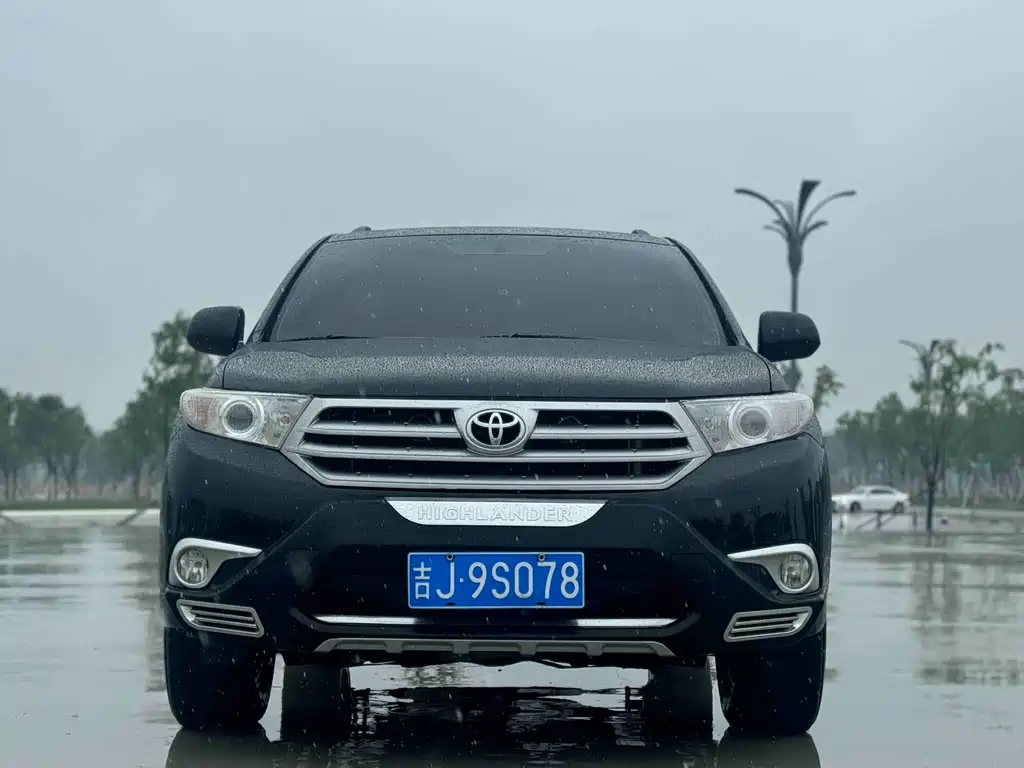 Toyota Highlander 2015 — фото 2
