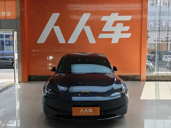 Tesla Model 3 2025