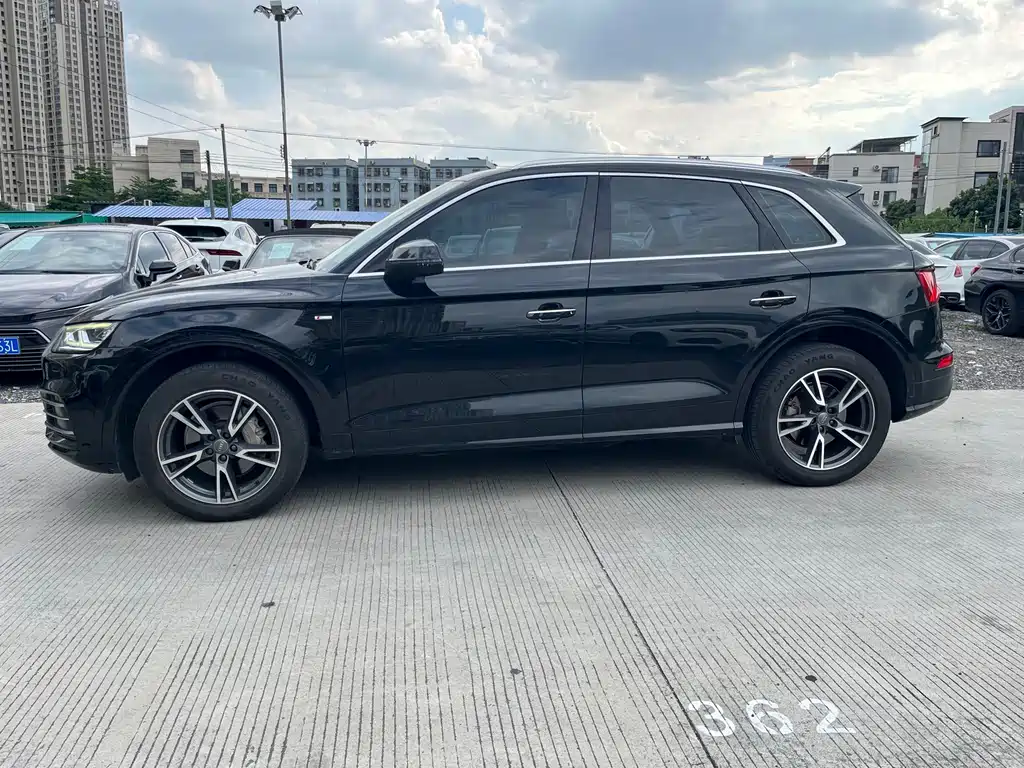 Audi Q5L 2019 — фото 4