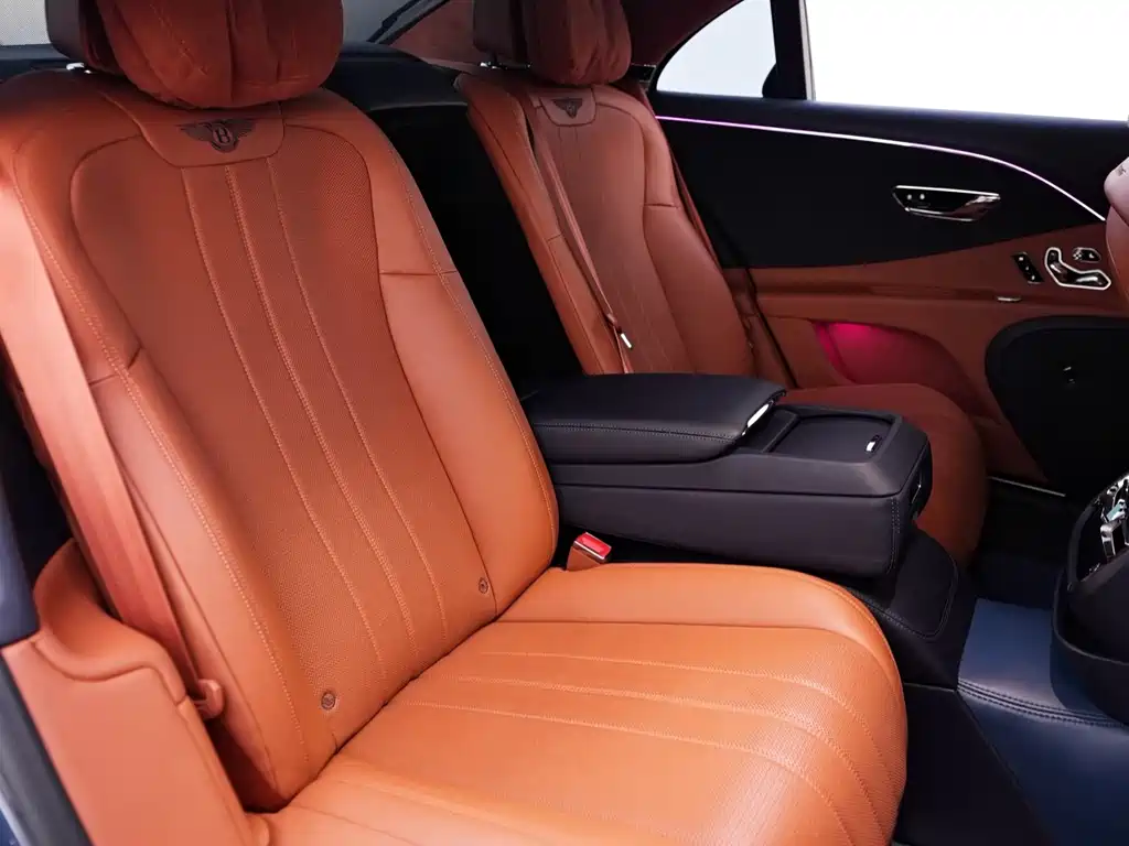 Bentley Flying Spur 2020 — фото 17