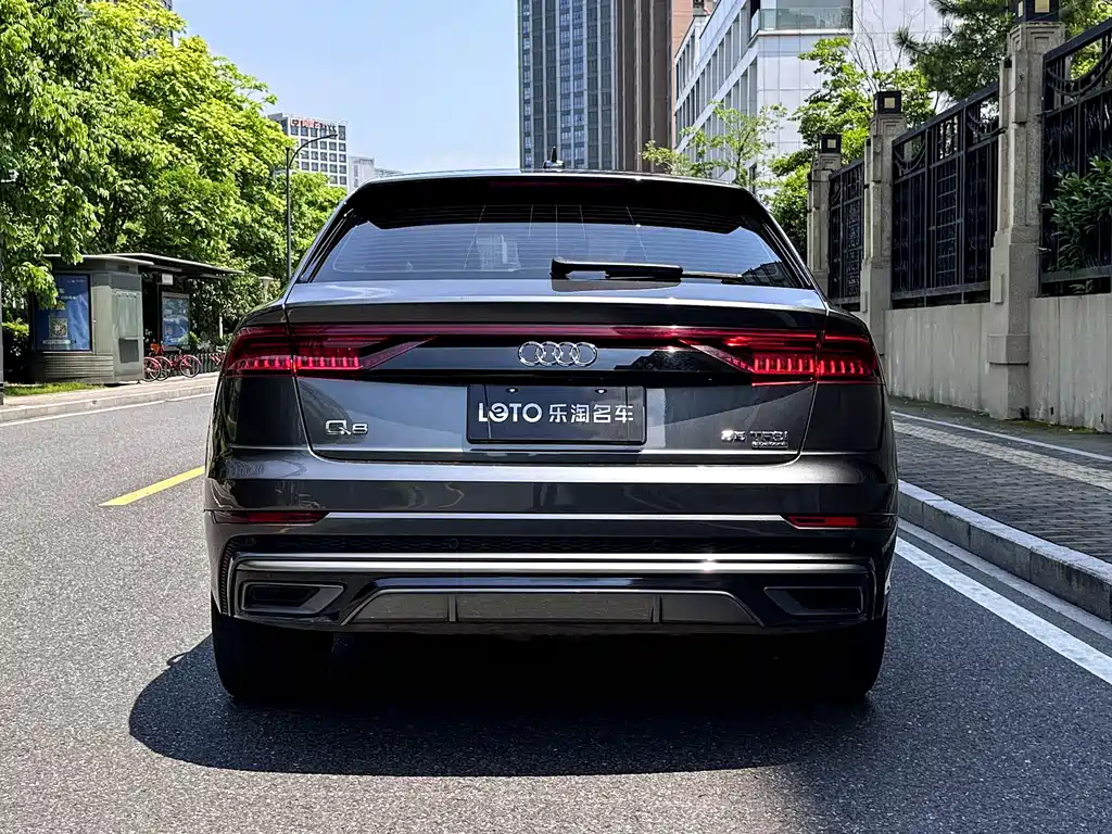 Audi Q8 2019 — фото 5
