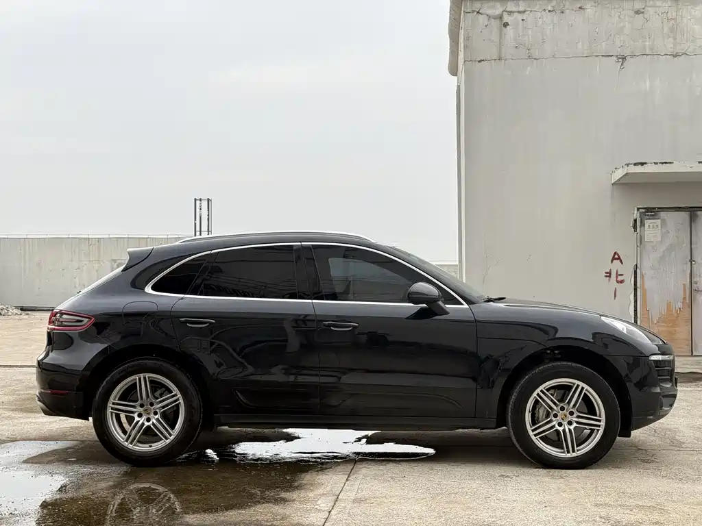 Porsche Macan 2014