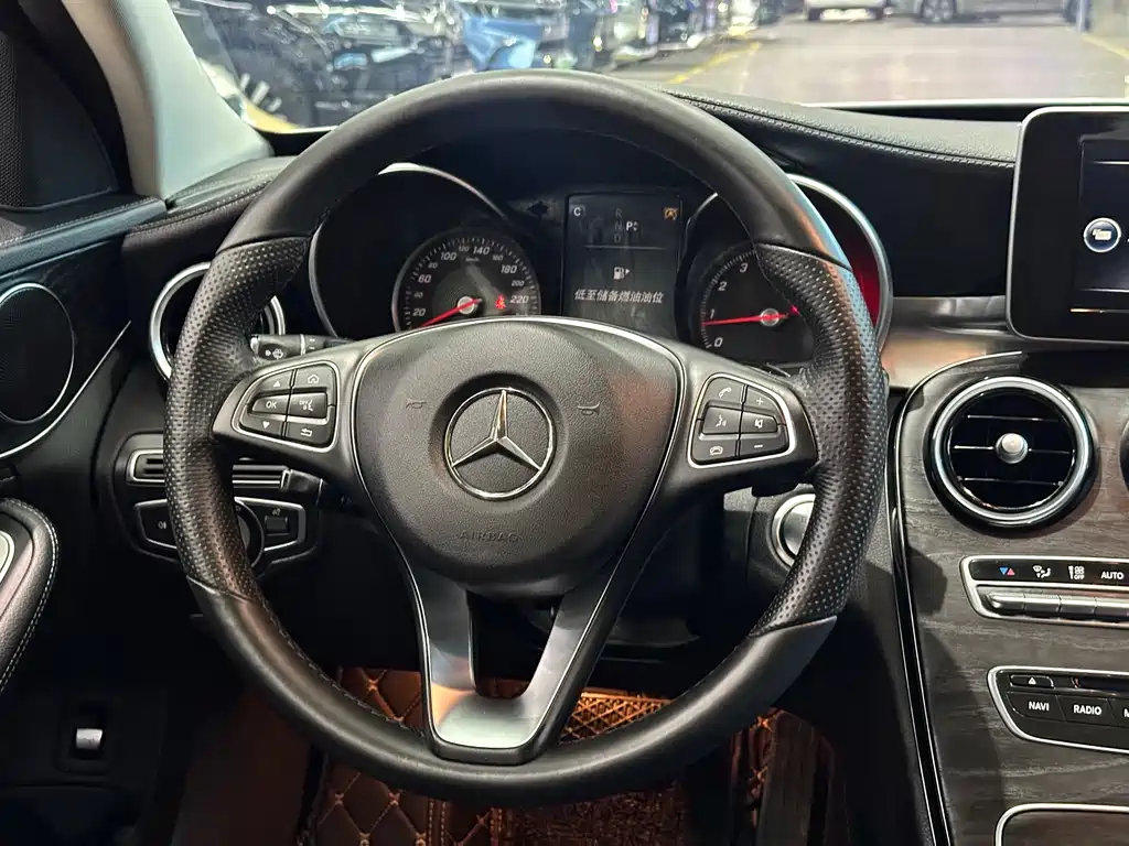 Mercedes-Benz C-Class 2016 — фото 11
