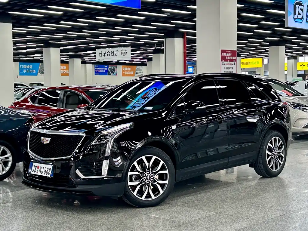 Cadillac XT5 2023 — фото 1