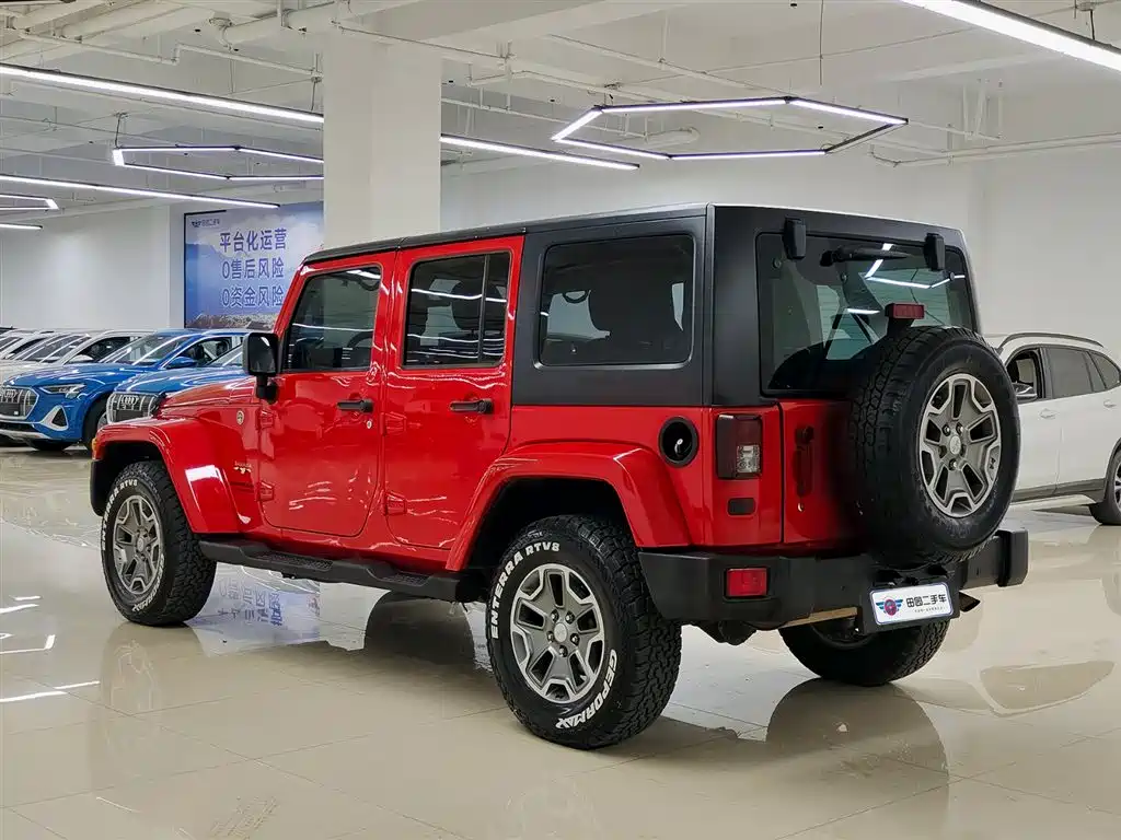 Jeep Wrangler 2018 — фото 4