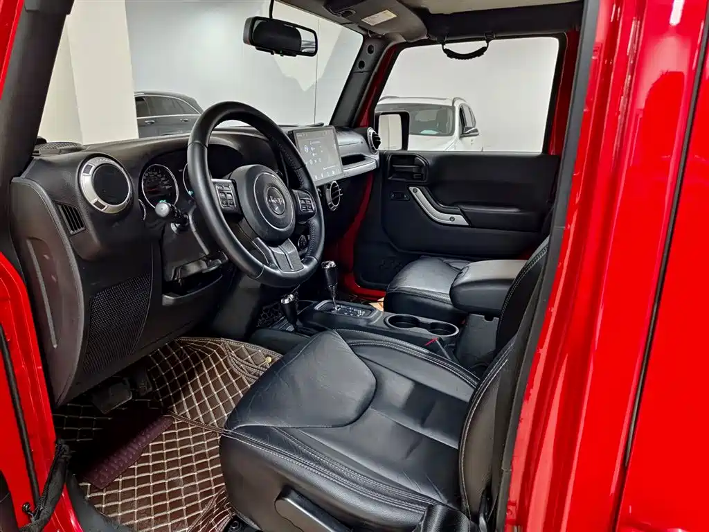 Jeep Wrangler 2018 — фото 7
