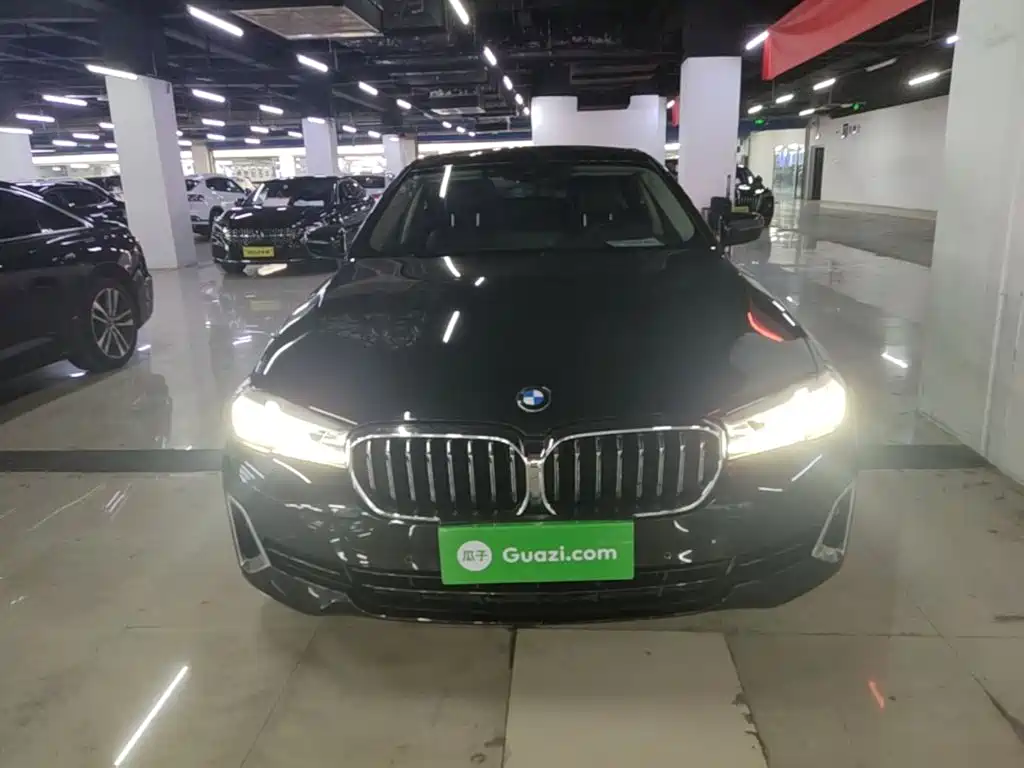 BMW 5 Series 2021