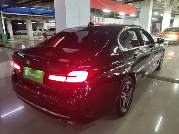 BMW 5 Series 2021