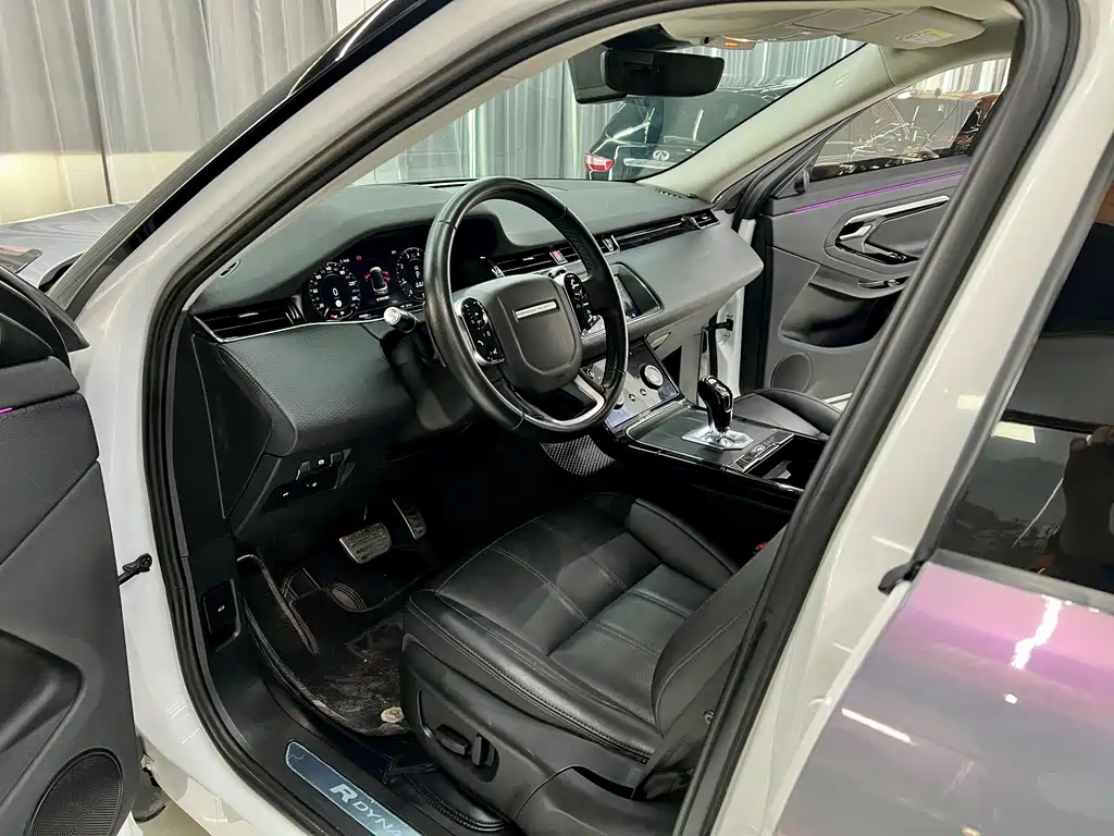 Land Rover Evoque 2020 — фото 9