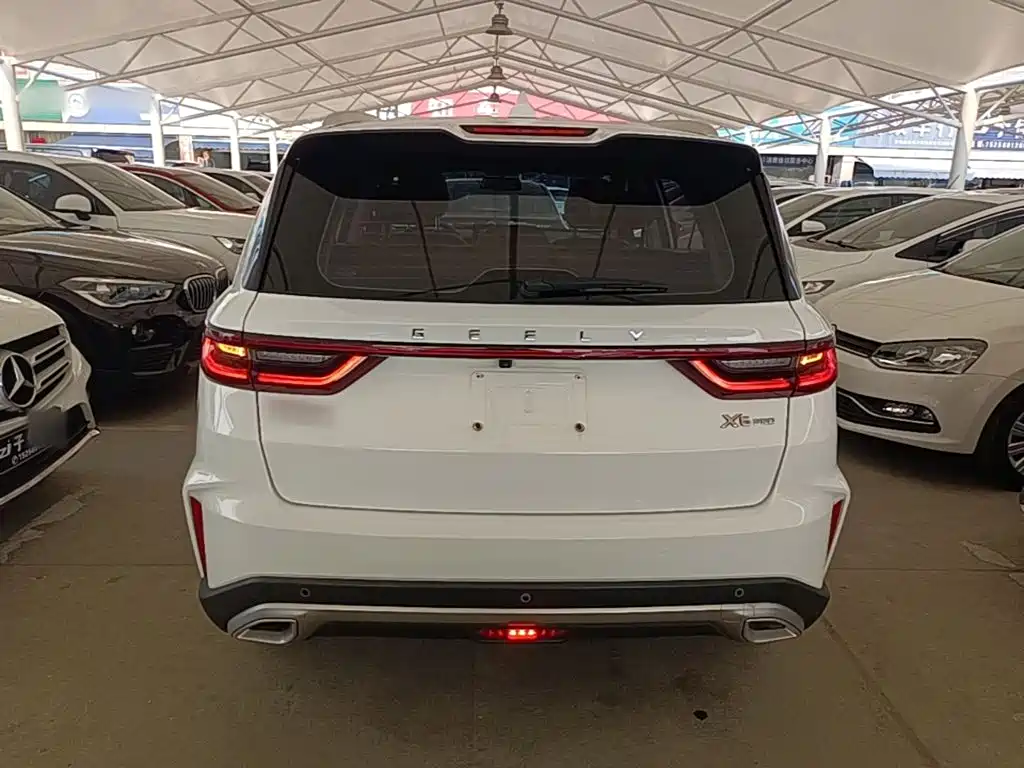 Geely Vision X6 2022
