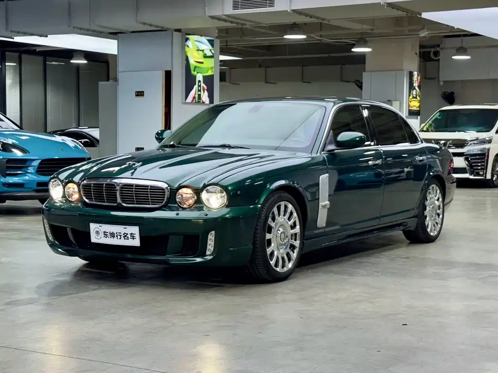 Jaguar XJ 2006 — фото 1