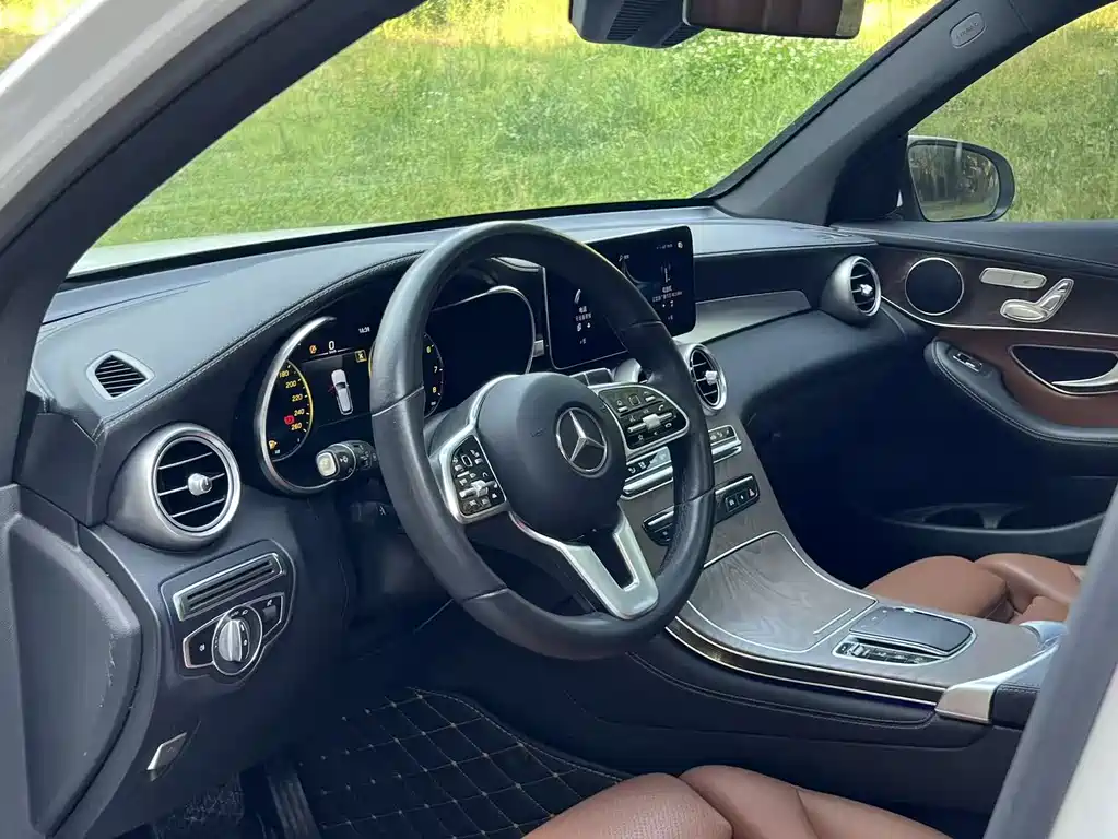 Mercedes-Benz GLC 2020 — фото 9