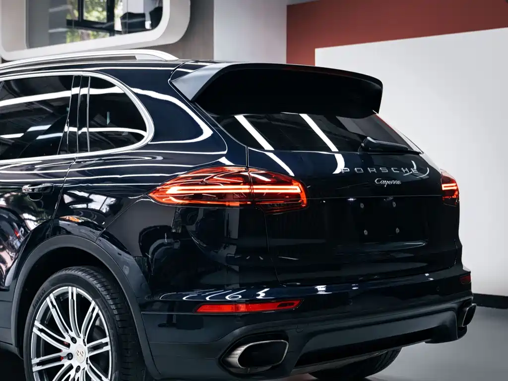 Porsche Cayenne 2017 — фото 8
