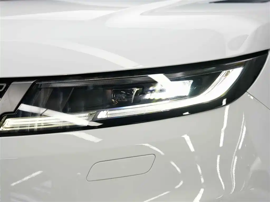 Land Rover Sport 2025 — фото 12
