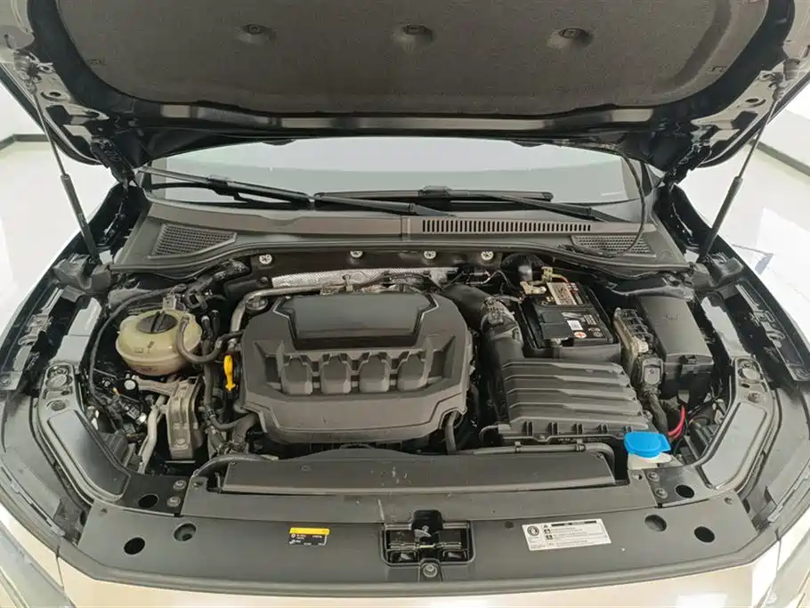 Volkswagen Passat 2023 — фото 10
