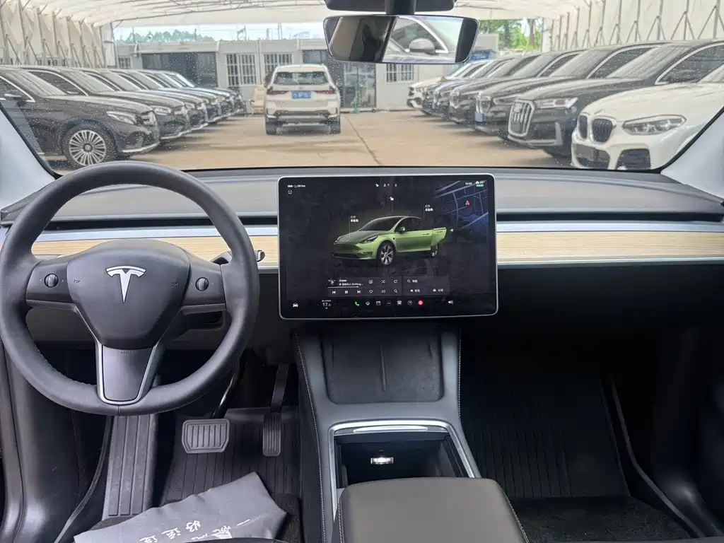 Tesla Model Y 2023 — фото 4