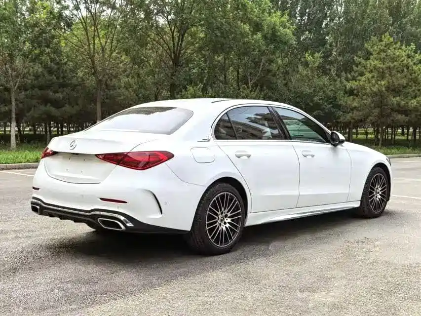Mercedes-Benz C-Class 2023 — фото 7
