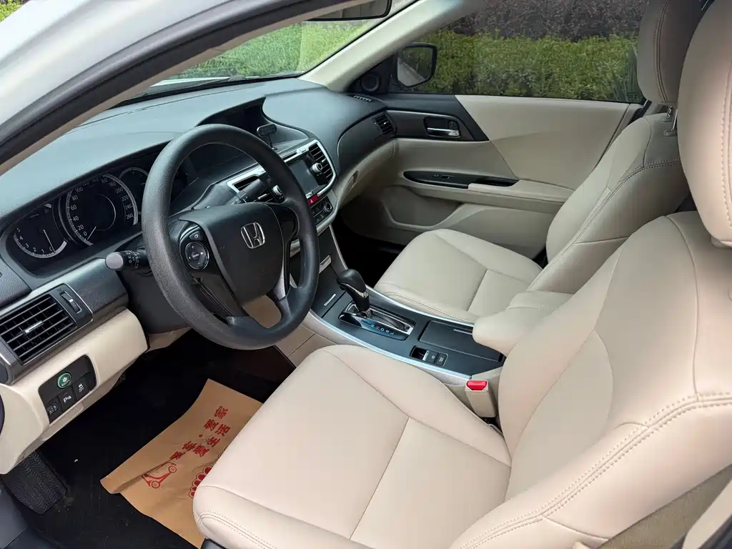 Honda Accord 2014 — фото 10