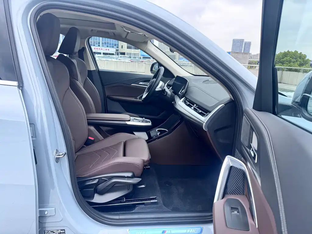 BMW X2 2025 — фото 12