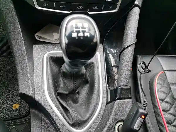 Dongfeng Fengshen AX7 2017