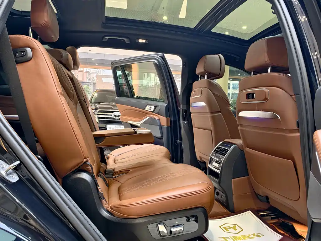 BMW X7 2023 — фото 9