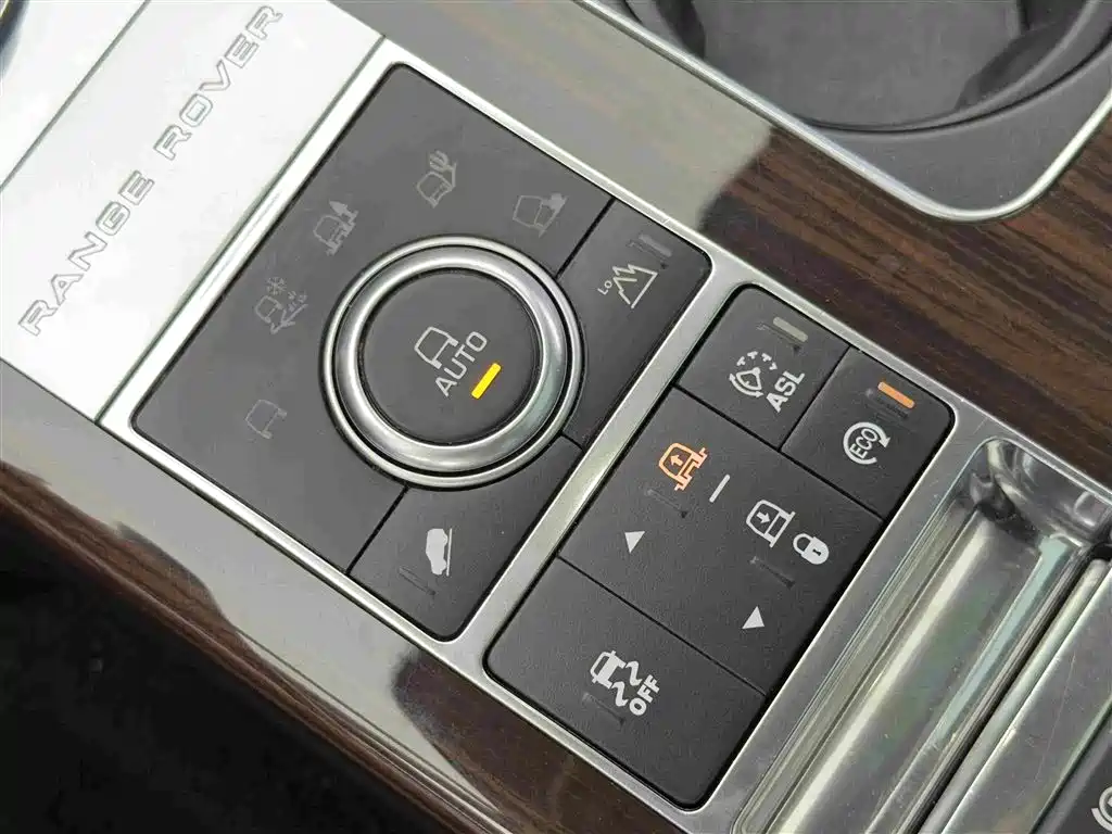 Land Rover Range Rover 2013 — фото 14