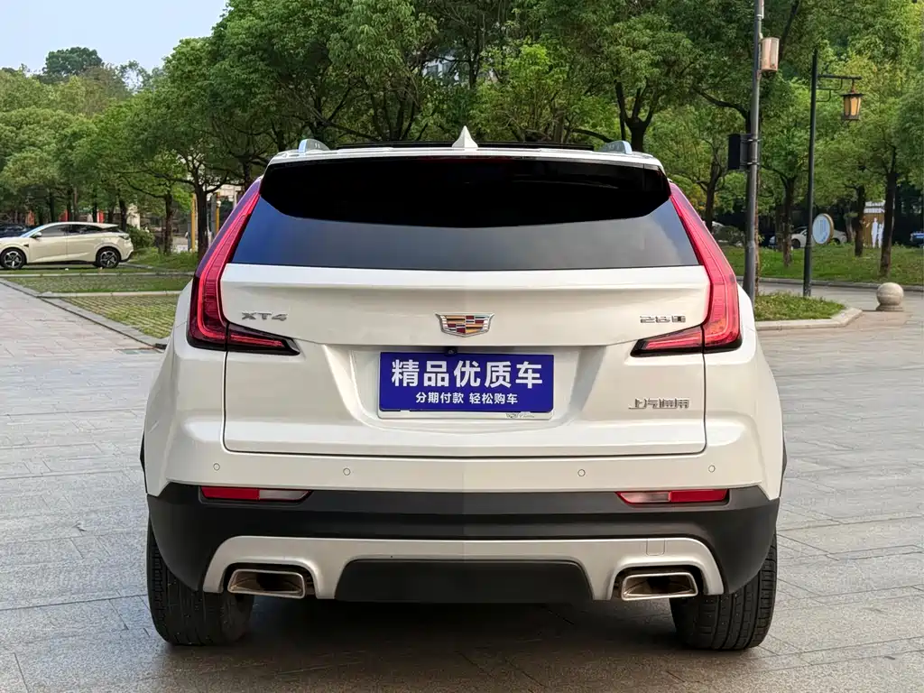 Cadillac XT4 2021 — фото 5