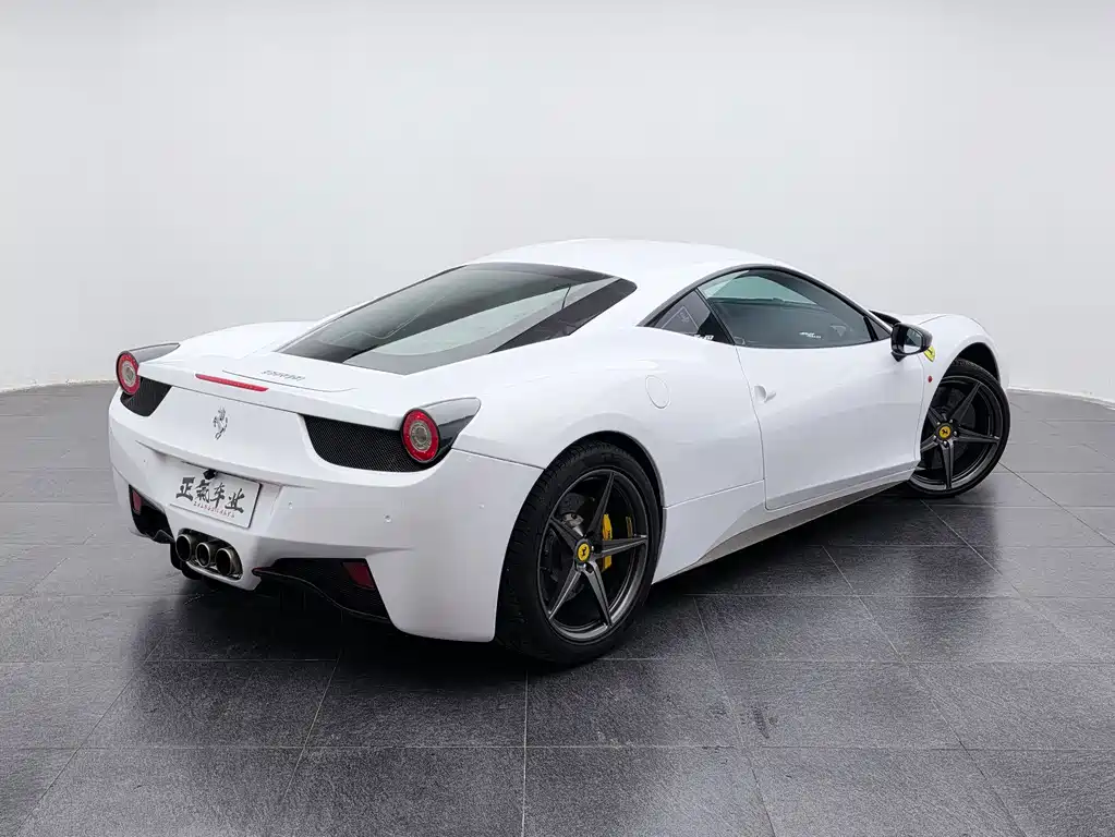 Ferrari 458 2013 — фото 12