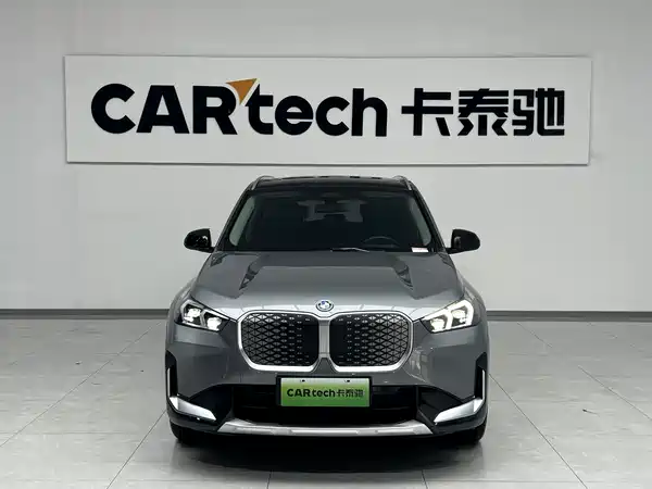 BMW iX1 2023