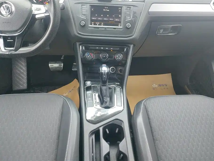 Volkswagen Tiguan L 2017 — фото 16