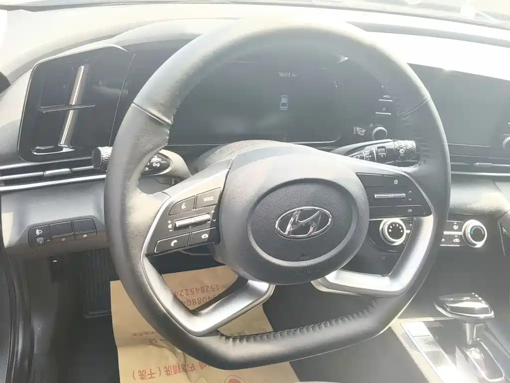 Hyundai Elantra 2021