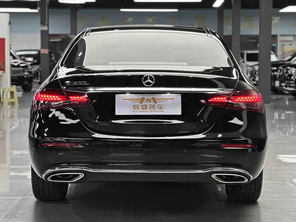 Mercedes-Benz E-Class 2023 — фото 3