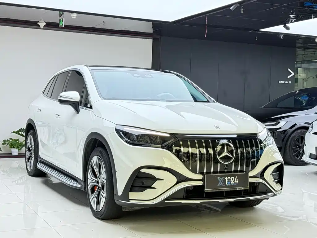 Mercedes-Benz EQE SUV 2024 — фото 3