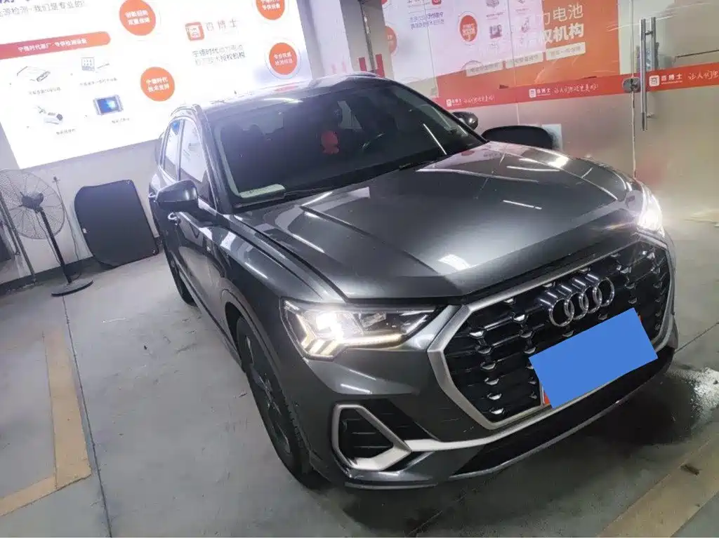 Audi Q3 2022 — фото 10