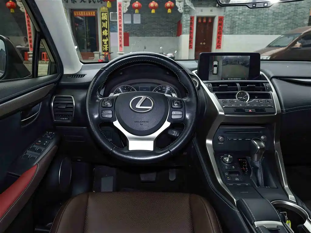 Lexus NX 2018 — фото 11