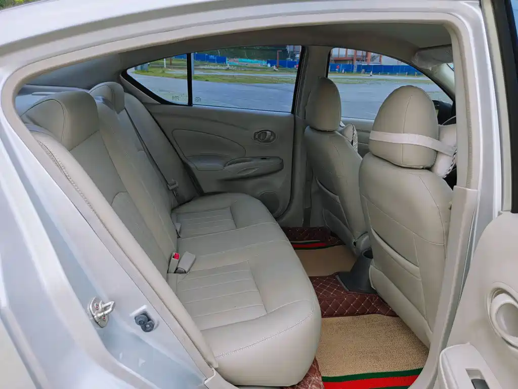 Nissan Sunny 2015 — фото 14