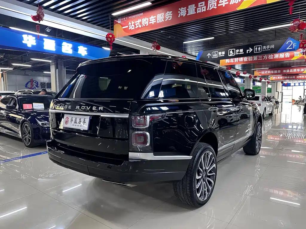 Land Rover Range Rover 2018 — фото 7