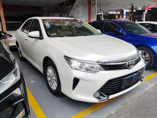 Toyota Camry 2016