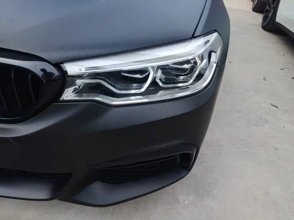 BMW 5 Series 2019 — фото 24