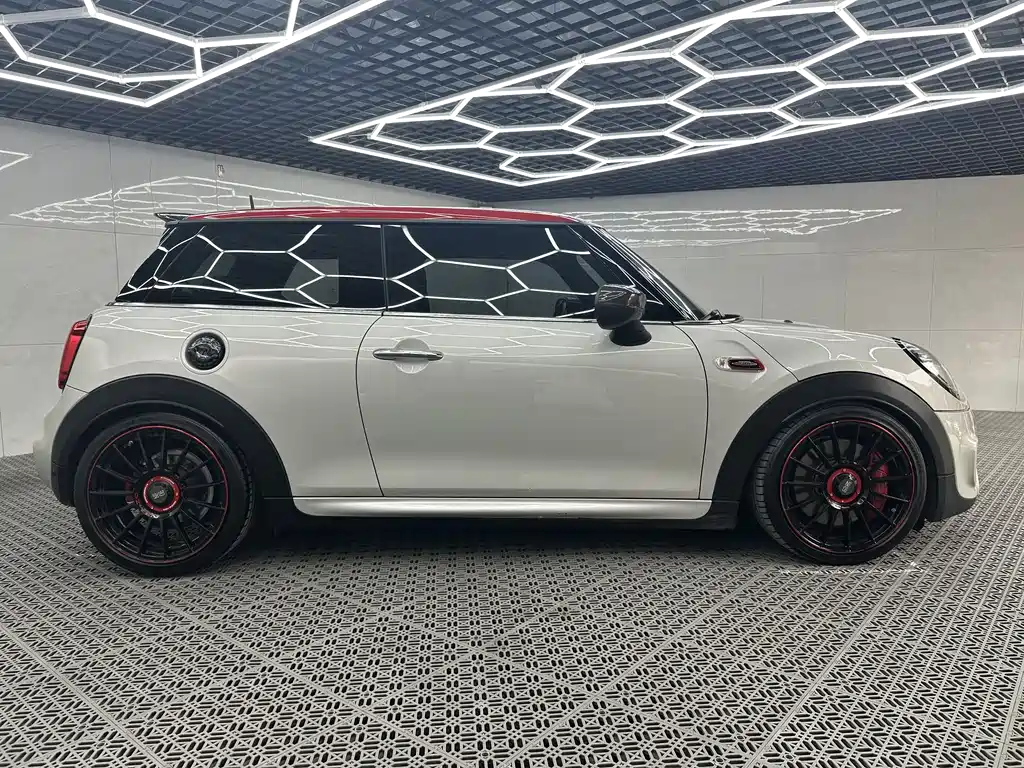 MINI JCW 2020 — фото 5