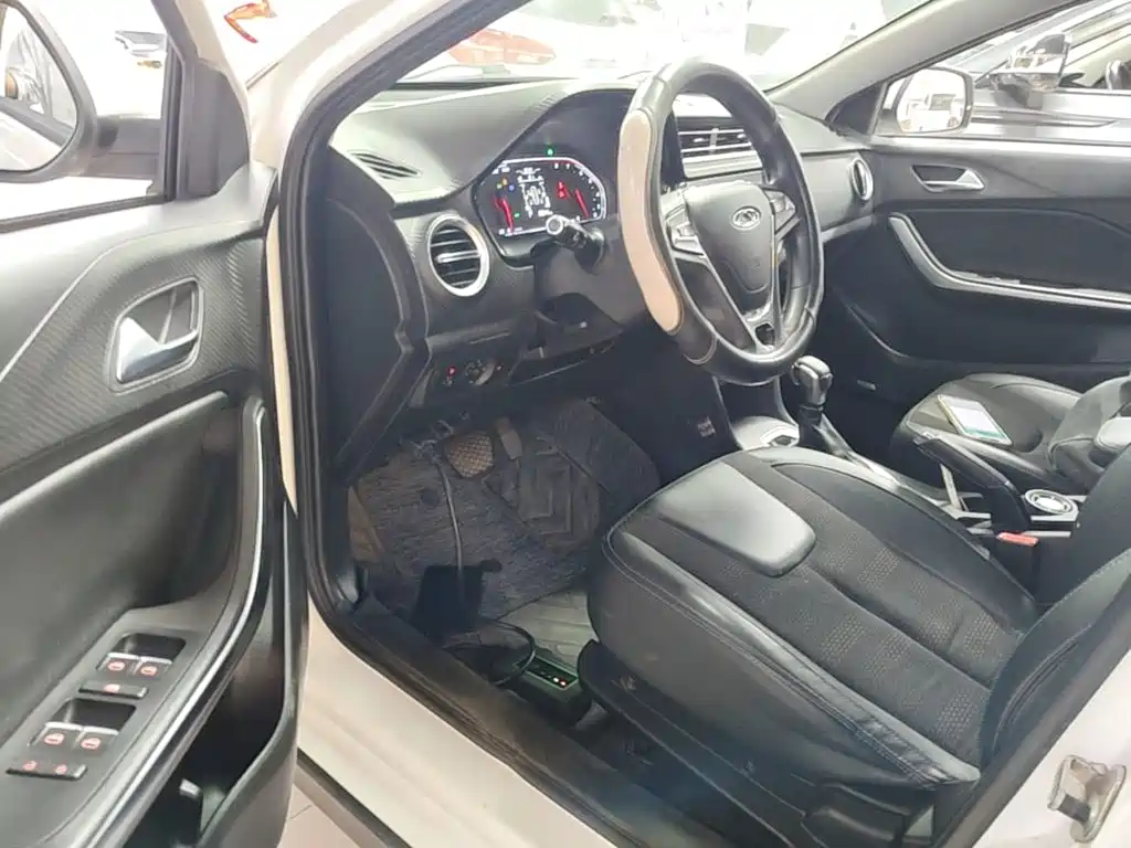 Chery Tiggo 3x 2020 — фото 16