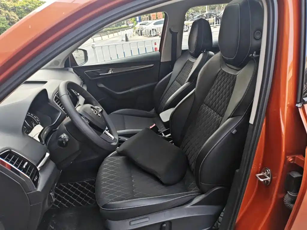 Skoda Karoq 2019 — фото 15
