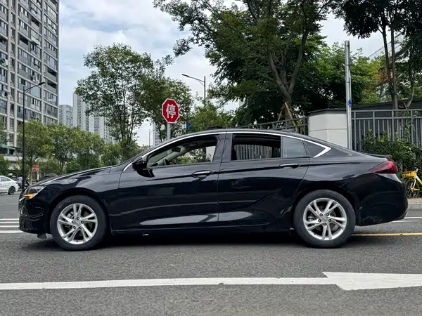 Buick Regal 2022