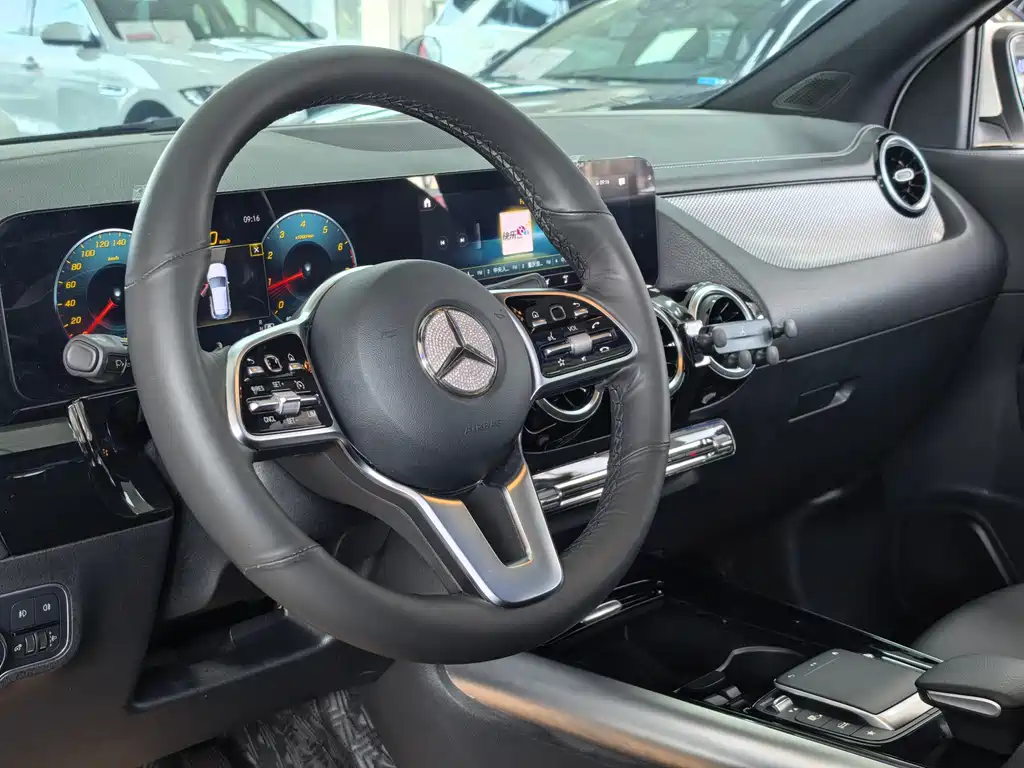 Mercedes-Benz GLA 2022 — фото 8