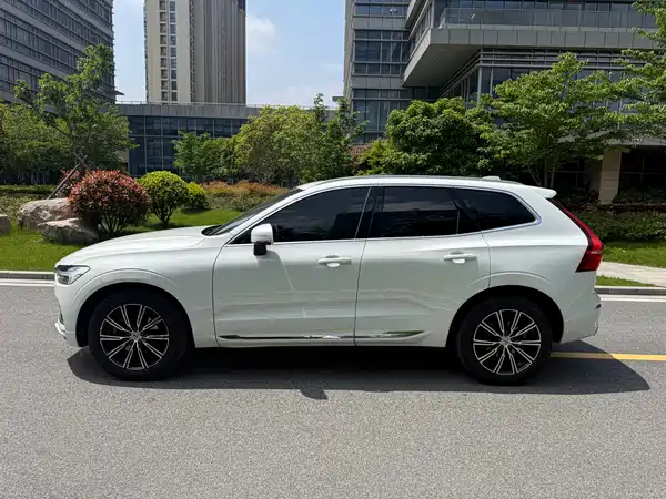 Volvo XC60 2021