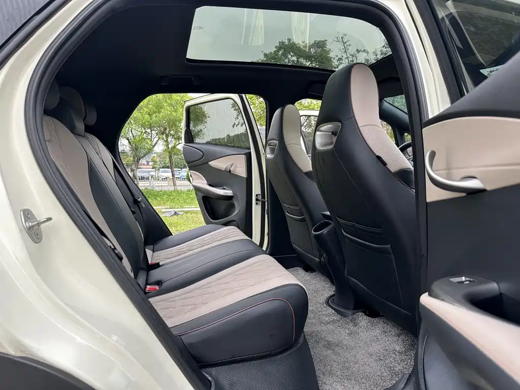 BYD Dolphin 2023 — фото 12