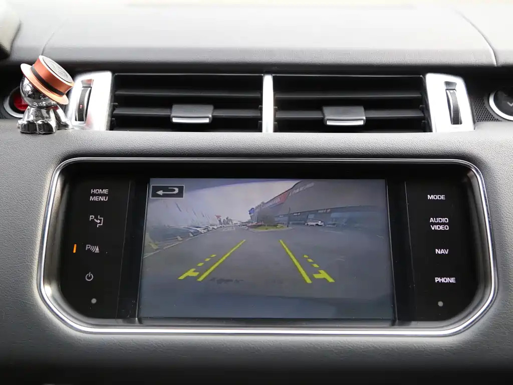 Land Rover Range Rover Sport 2015 — фото 8