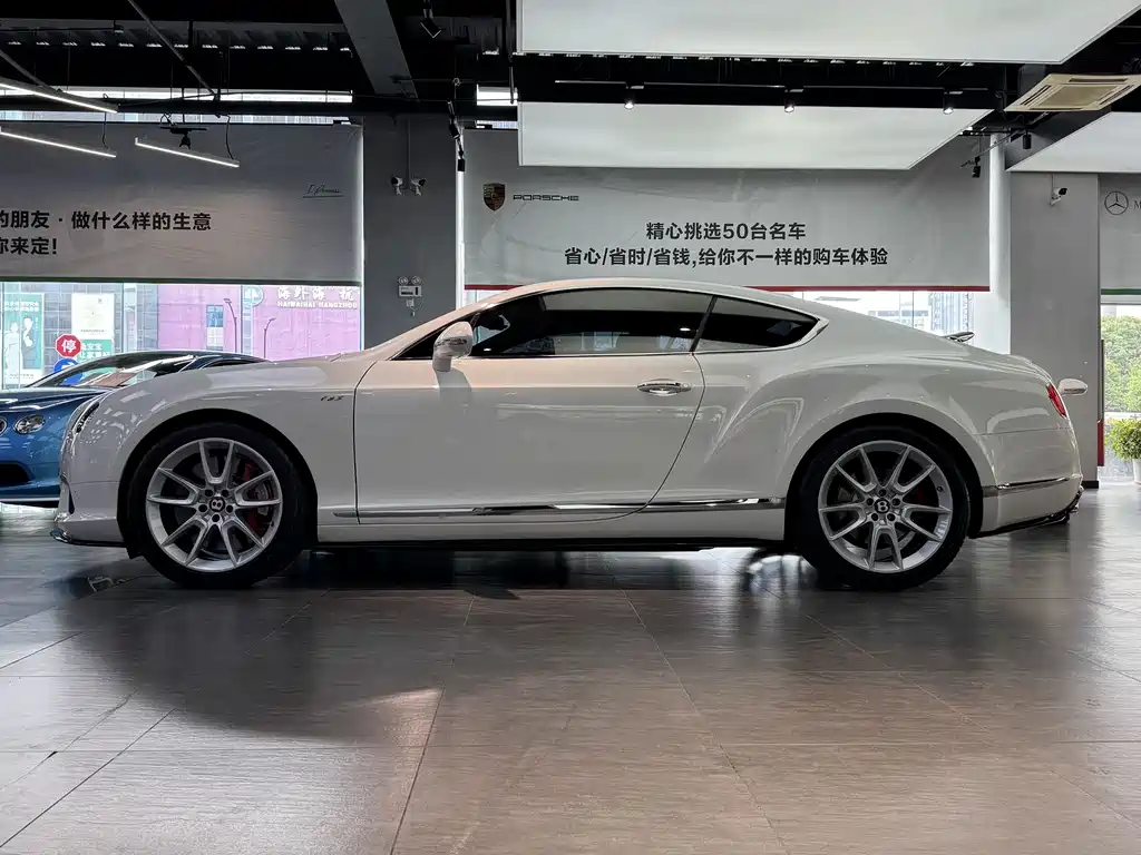 Bentley Continental 2015 — фото 16