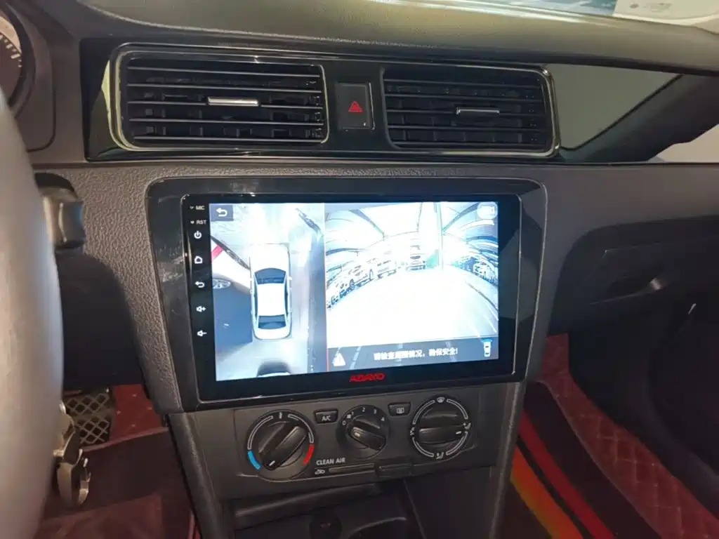 Skoda Rapid Spaceback 2019 — фото 13